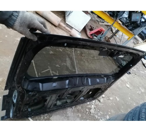 Дверь багажника со стеклом 