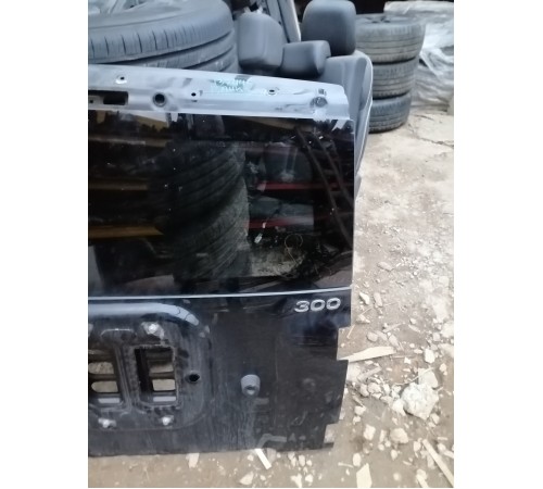 Дверь багажника со стеклом 