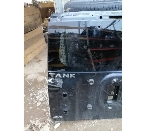 Дверь багажника со стеклом 