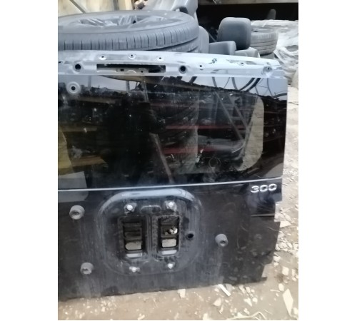 Дверь багажника со стеклом 