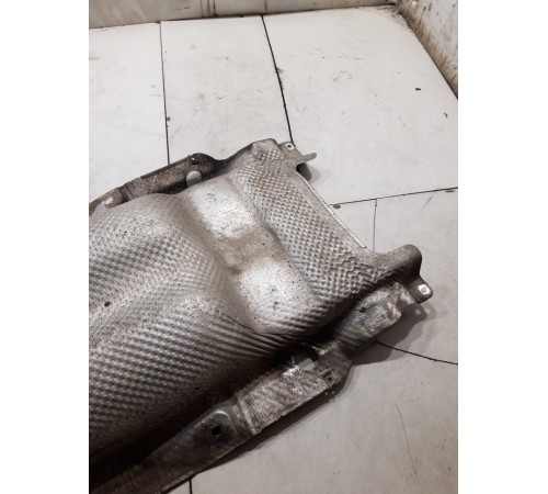 Теплоизоляционный экран глушителя