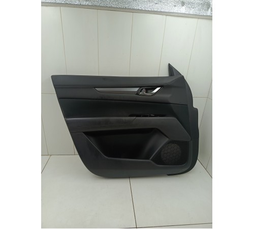Обшивка двери передняя левая