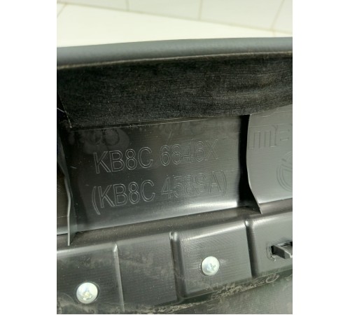 Обшивка двери передняя левая