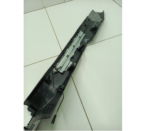 Накладка порога передняя правая