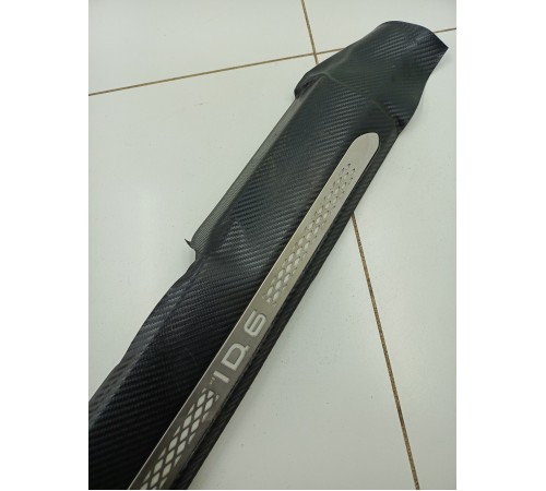 Накладка порога передняя правая