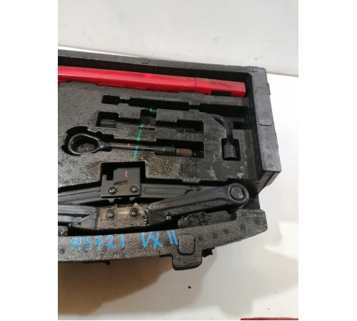 Органайзер багажника с домкратом