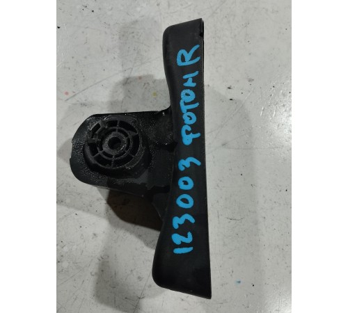 Кронштейн крепление зеркала правый