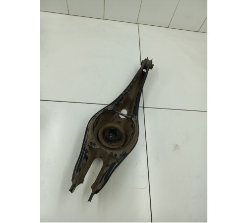 Рычаг задний нижний