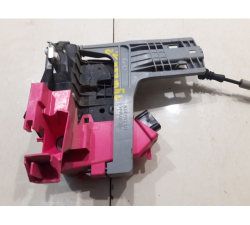 Замок двери (передний, левый)