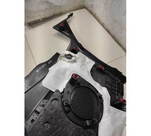 Обшивка салона (левая)