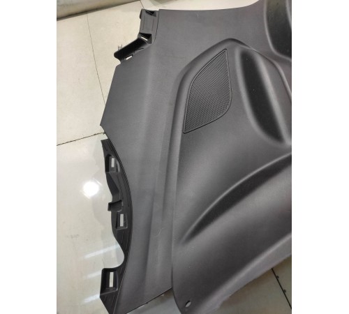 Обшивка салона (левая)