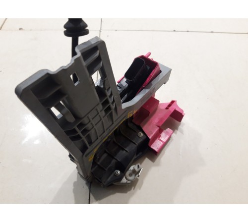 Замок двери (передний, левый)