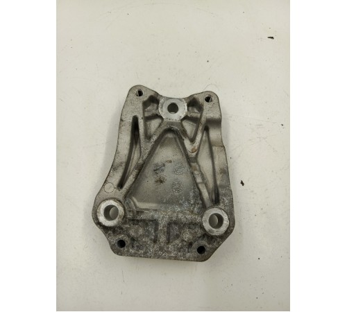 Кронштейн компрессора кондиционера