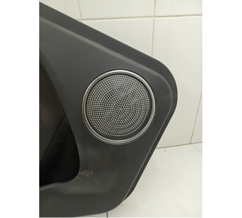 Обшивка двери задняя левая