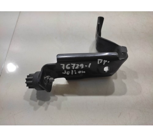 Крепление впускного коллектора(правое)