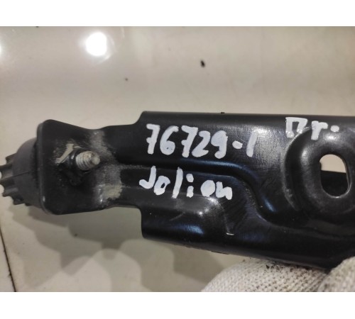 Крепление впускного коллектора(правое)