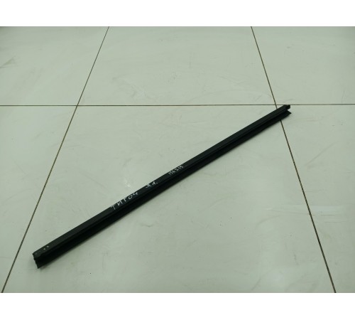 Уплотнитель стекла задний левый внутренний