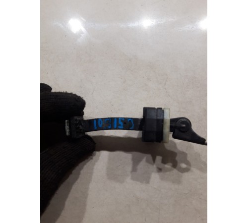 Ограничитель двери(передний левый)