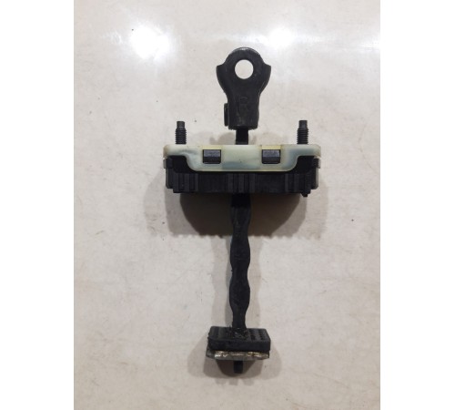 Ограничитель двери(передний левый)