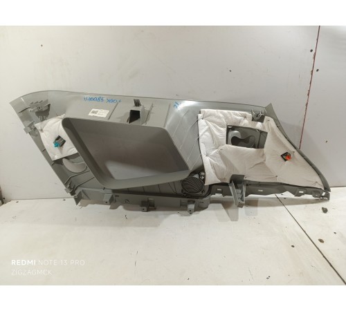 Обшивка багажника левая верхняя