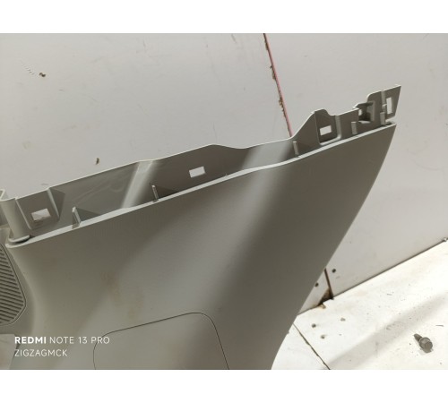 Обшивка багажника левая верхняя