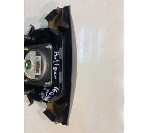 Подушка безопасности водителя