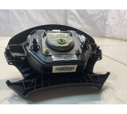 Подушка безопасности водителя