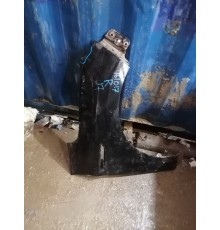 Крыло переднее правое