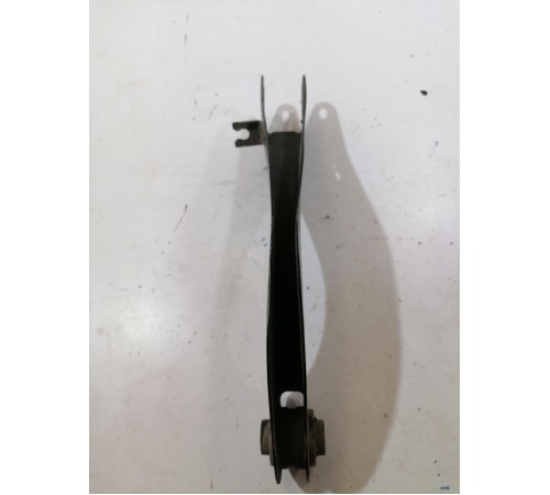 Рычаг задний правый верхний