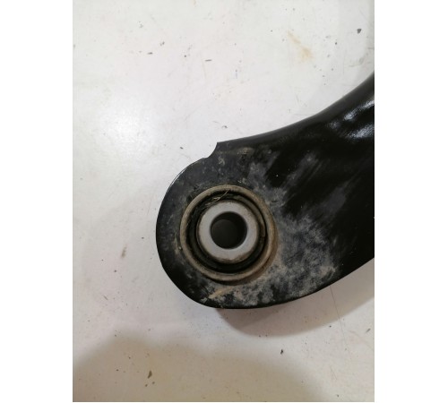 Рычаг задний правый верхний