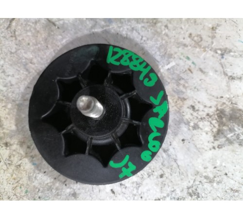 Болт крепления запаски 