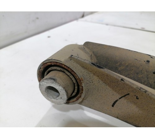 Рычаг задний левый нижний