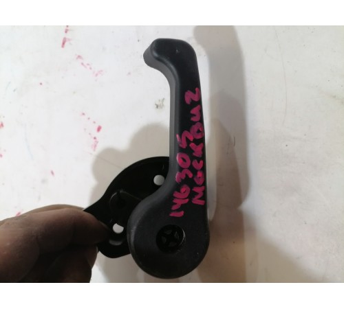 Ручка открывания капота