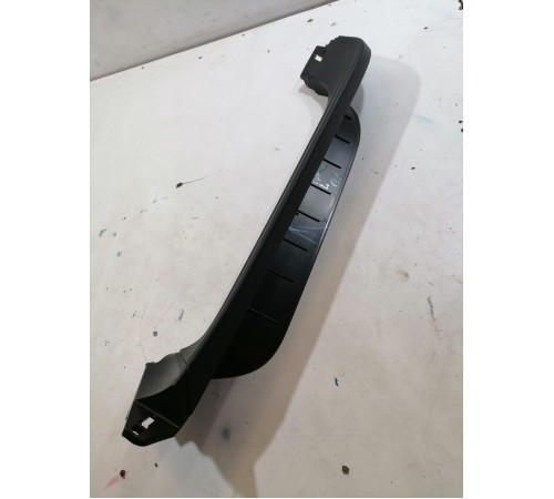 Обшивка двери багажника левая