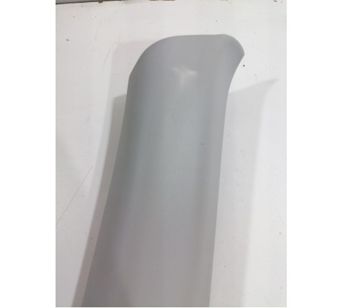 Обшивка стойки лобового стекла левая 