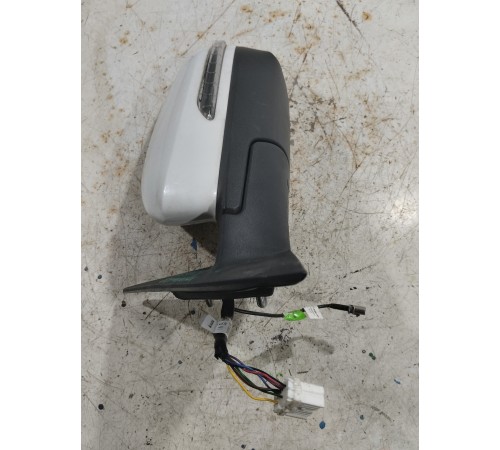 Зеркало заднего вида боковое левое