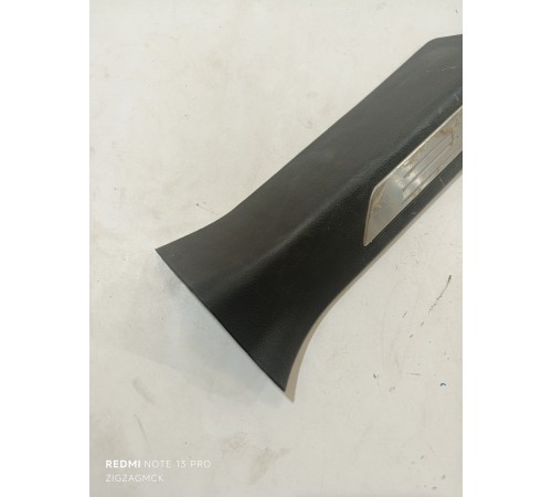 Накладка порога левая внутренняя