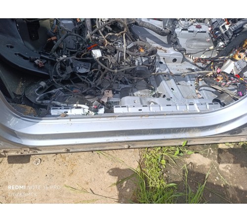 Порог со стойкой левый