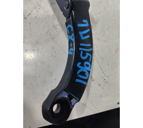 Поводок стеклоочестителя левый