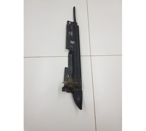 Накладка крыла передняя левая