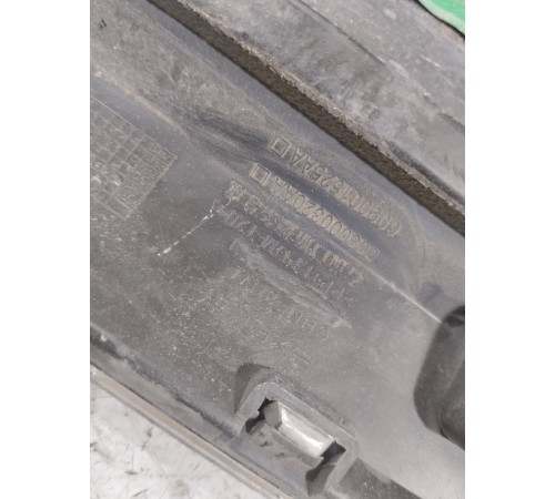 Накладка двери передняя правая