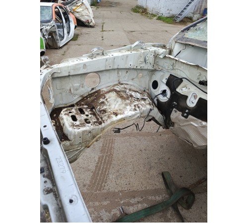 Лонжерон (четверть) передний правый