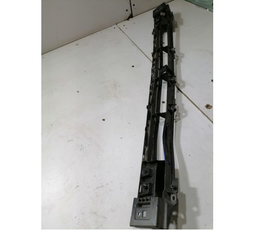 Решетка переднего бампера нижняя