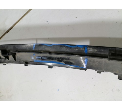 Решетка переднего бампера нижняя