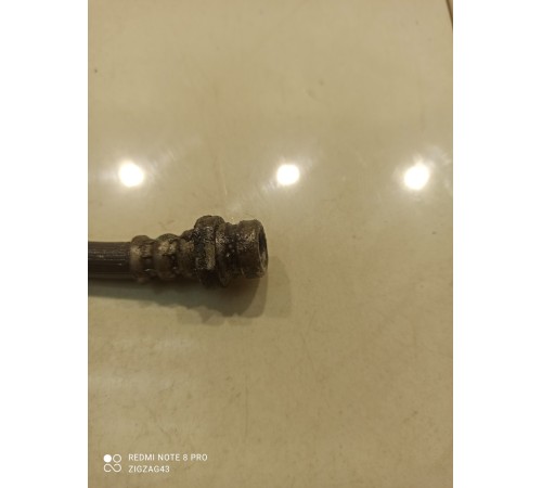 Тормозной шланг (передний, левый)