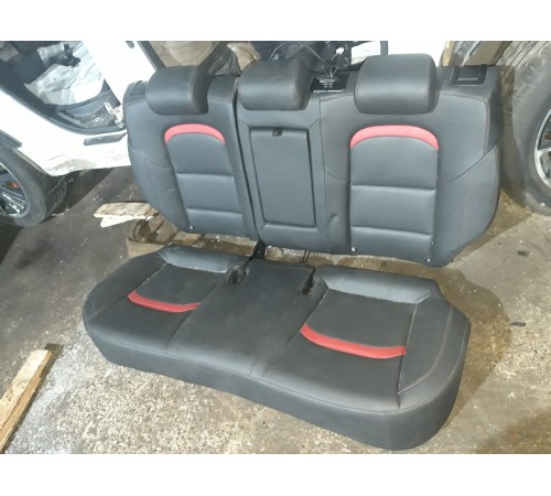 Сиденье (заднее)