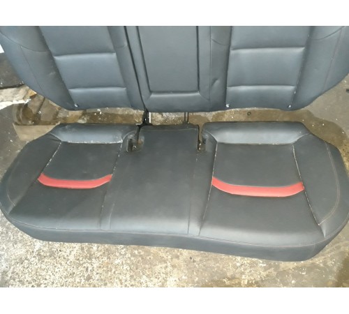 Сиденье (заднее)