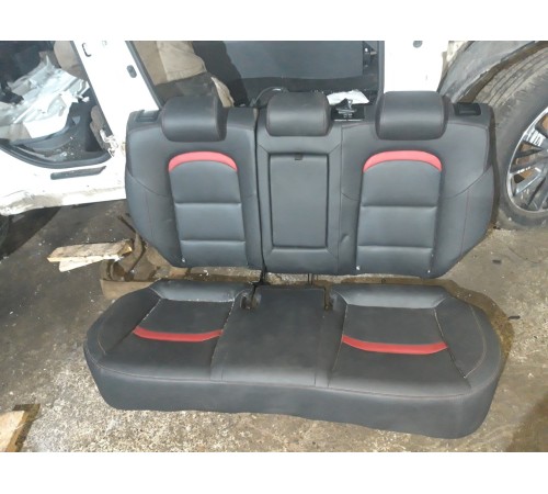 Сиденье (заднее)