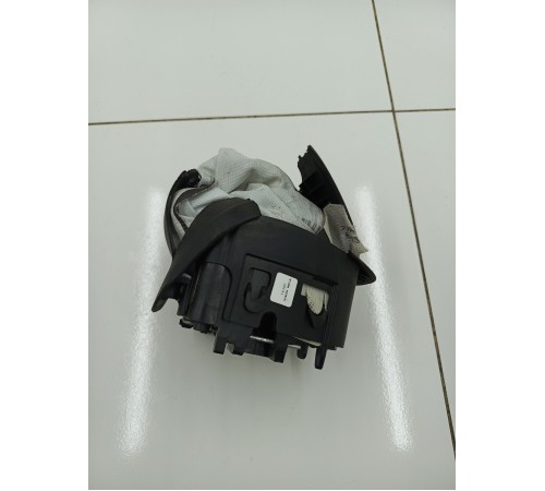 Подушка безопасности водителя