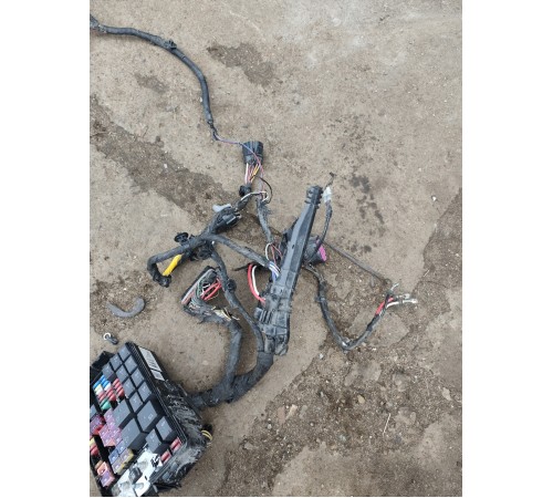 Электропроводка подкапотная с монтажным блоком